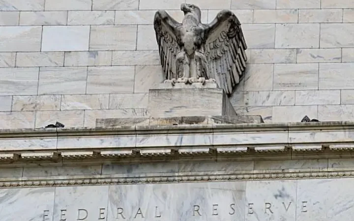 Trump escala su guerra contra la Fed